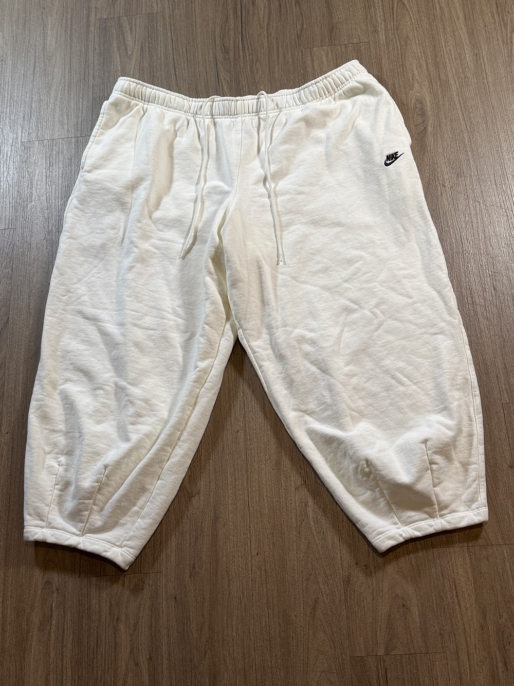 Nike Off-White Cropped Fleece Sweatpants, Size 3 XL 3TG, Cotton